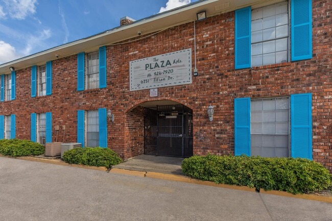 Building Photo - 6750 Harry Dr