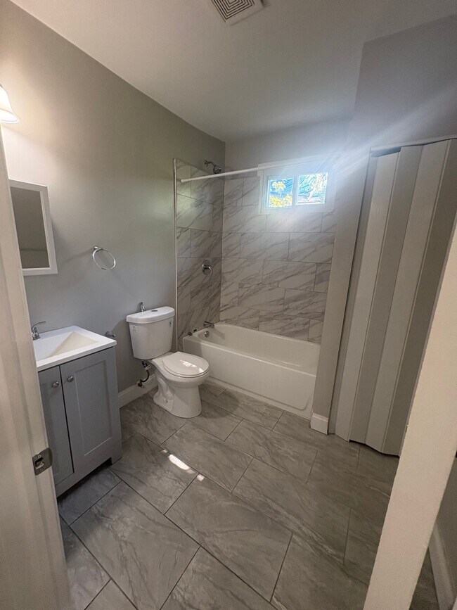Foto del edificio - 2304 Tioga Pkwy