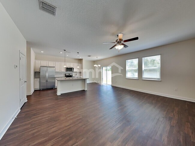 Foto del edificio - 4307 Reisswood Loop