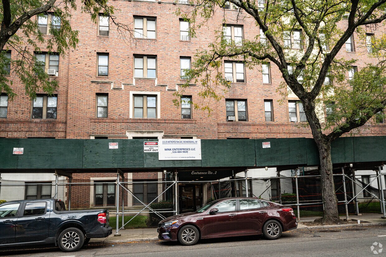 Building Photo - 115-25 Metropolitan Ave