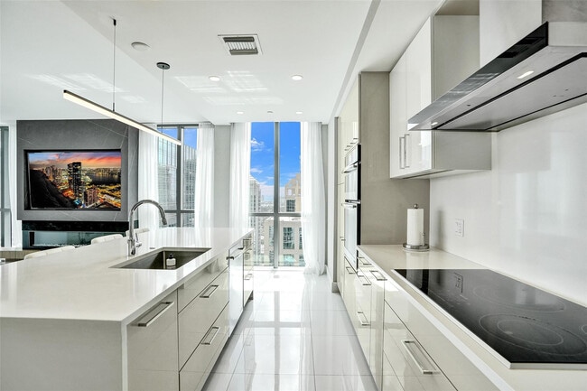 Foto del edificio - 100 E Las Olas Blvd