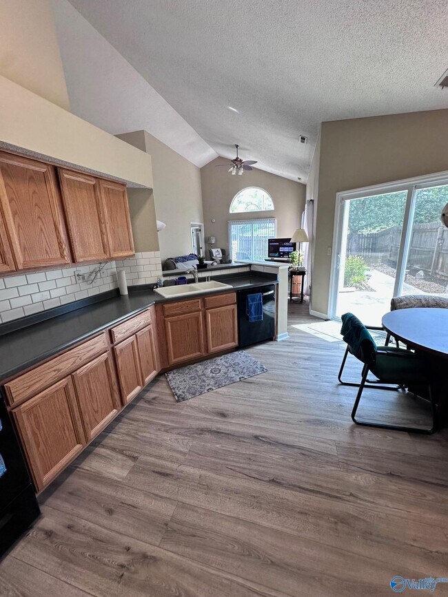 Foto del edificio - 200 Millstone Ln