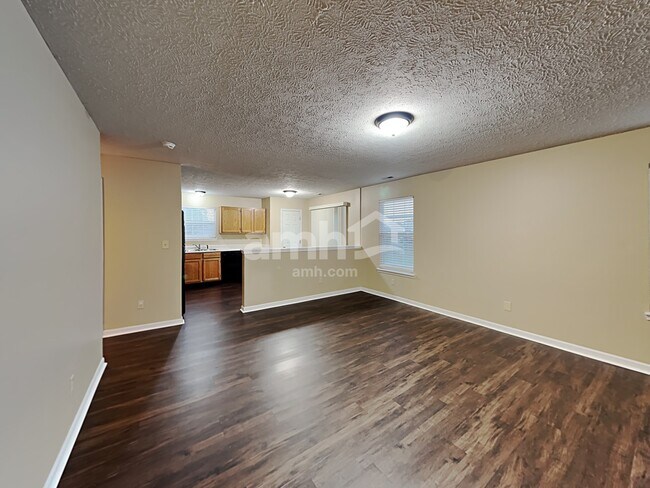 Foto del edificio - 894 Windsor Ln