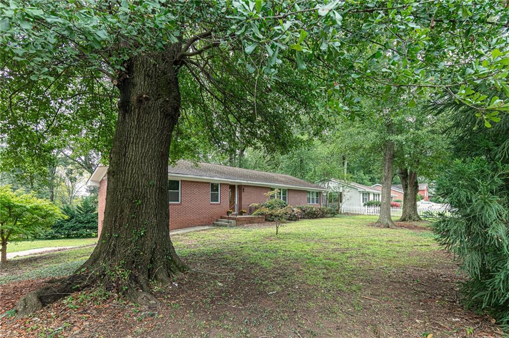 Primary Photo - 1273 Briarcliff Rd NE
