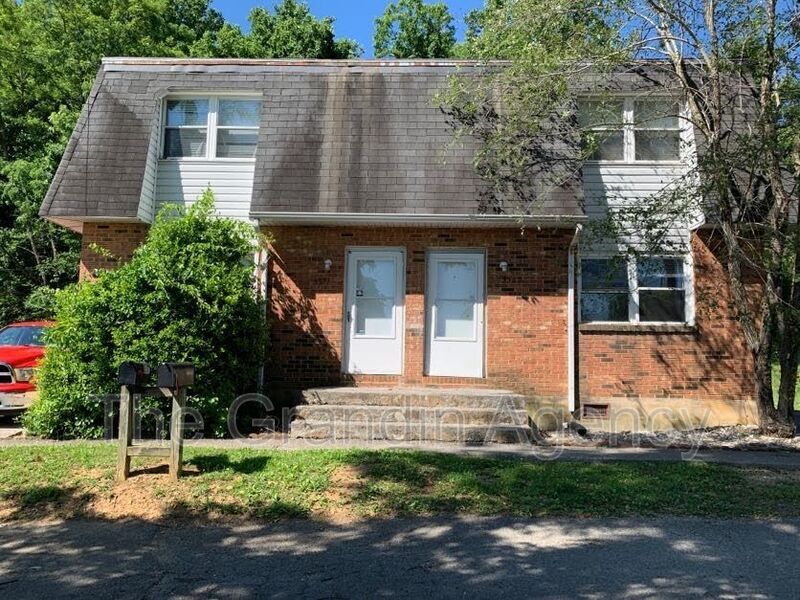 3569 Yellow Mountain Rd SE, Roanoke, VA 24014 House Rental in Roanoke