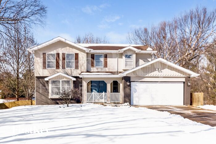 Primary Photo - 9 Cedar Glen Ct