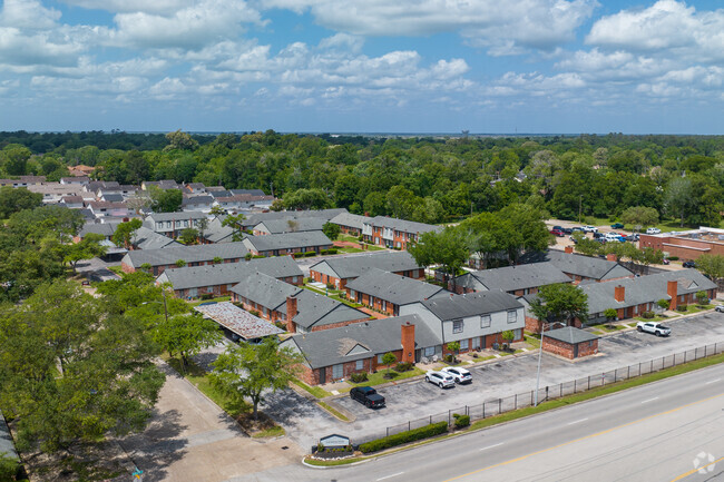 Building Photo - Lexington