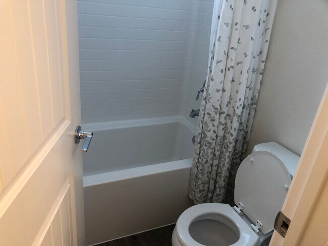 Foto del edificio - Brand New Beautiful Home in Merced.
