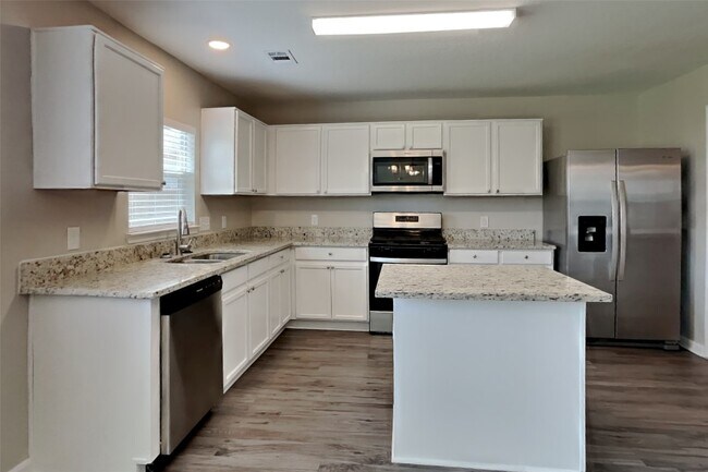 Foto del edificio - 4714 Pin Oak Creek Ln