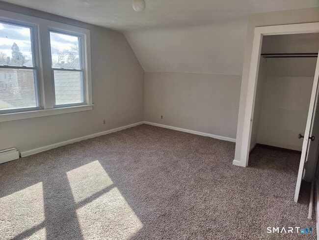 Building Photo - 12 Garfield St