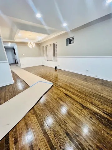 Foto del edificio - 7433 S Perry Ave