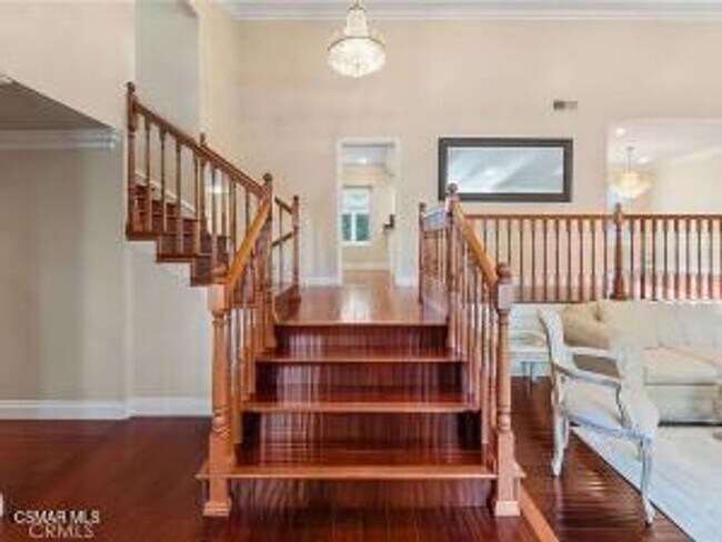 Foto del edificio - Beautiful 5-Bedroom Home in Westlake Village