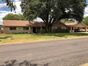 Building Photo - 6209 Glenhaven Dr