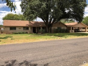 Building Photo - 6209 Glenhaven Dr