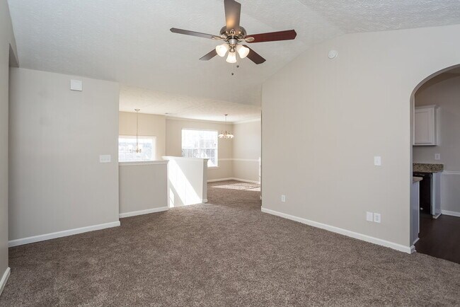 Building Photo - 430 Summer Hill Cir