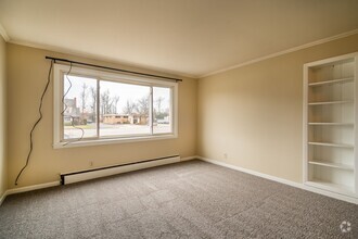 Building Photo - 2654 Sheridan Dr