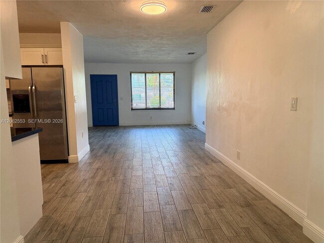 Building Photo - 3310 SW 92nd Pl