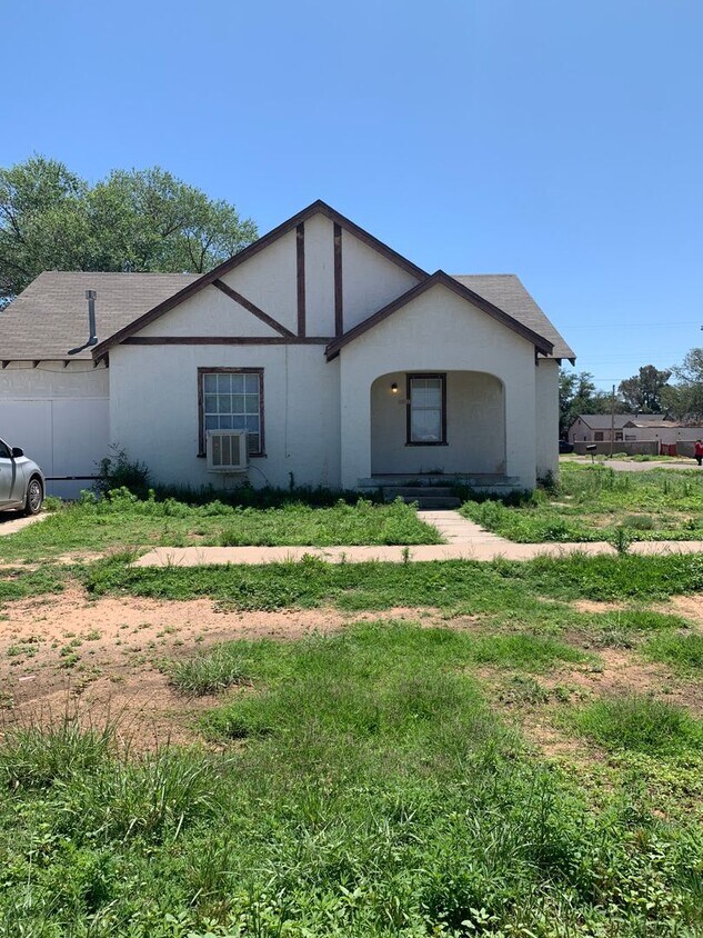 Primary Photo - 1101 Hinkle, Clovis NM