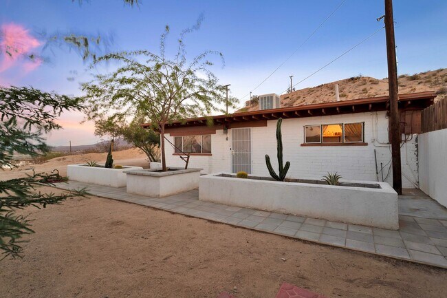 Foto del edificio - 73145-73129 29 Palms Hwy