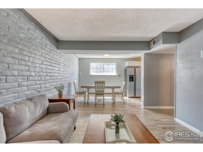 Foto del edificio - 6800 E Tennessee Ave