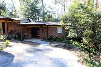 Building Photo - 1530 Pullen Rd