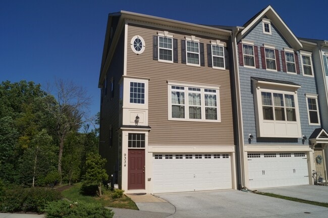 Building Photo - 9334 Rock Ripple Ln
