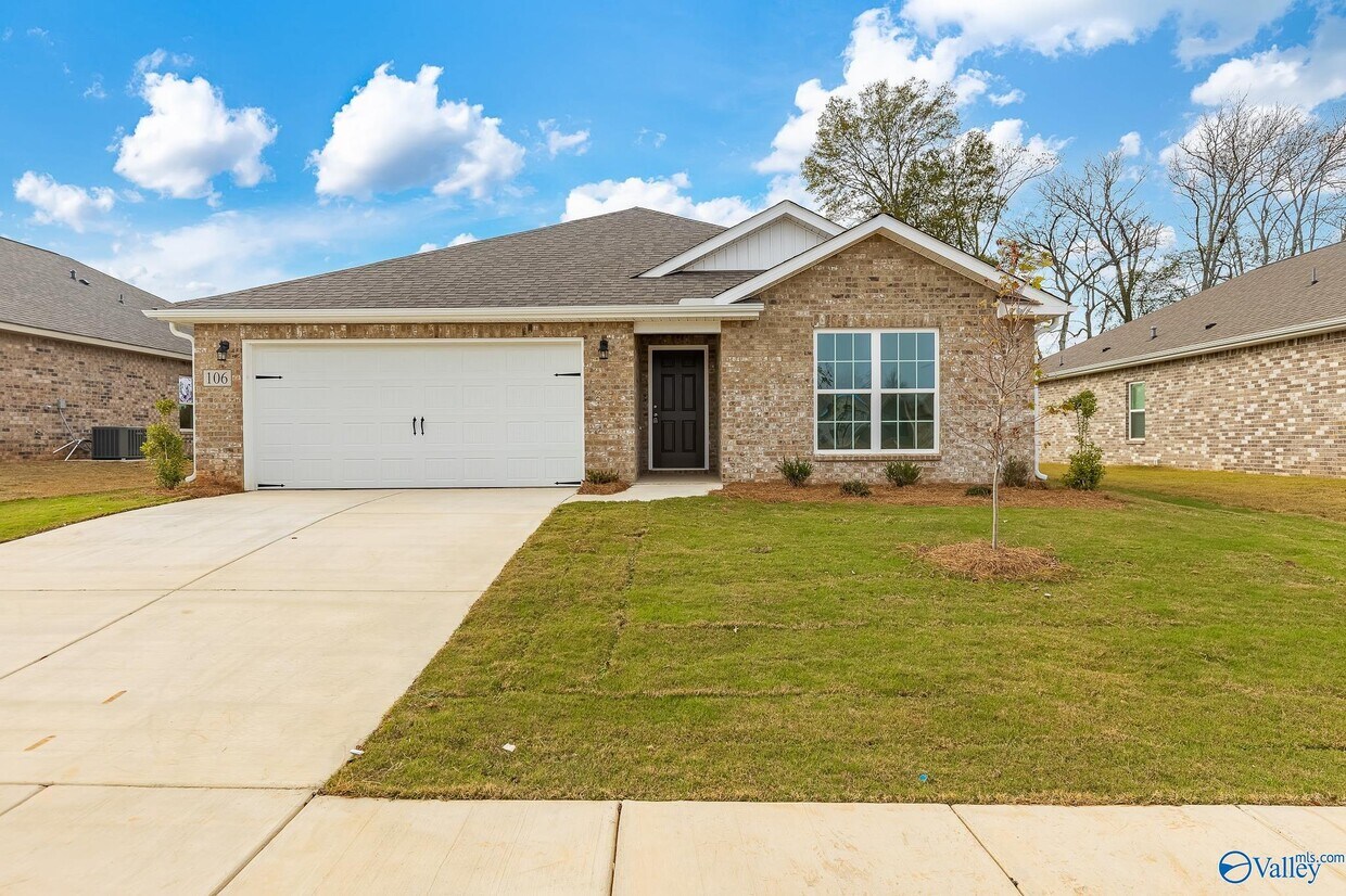 Primary Photo - 106 River Pointe Dr