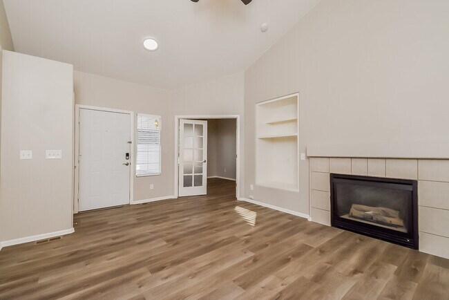 Foto del edificio - 826 Descendant Dr