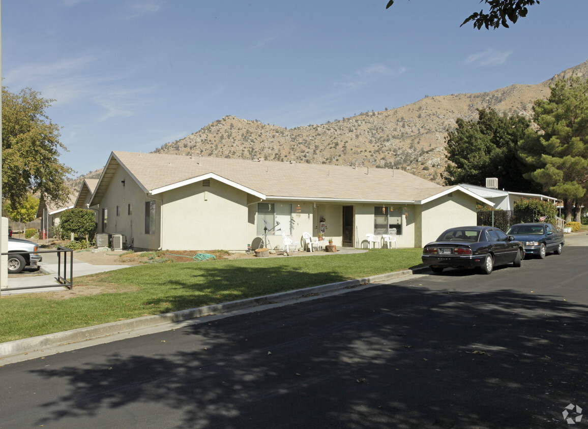 Foto del edificio - Lake Isabella Senior Apartments