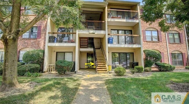 Foto del edificio - 433 Danbury Ln