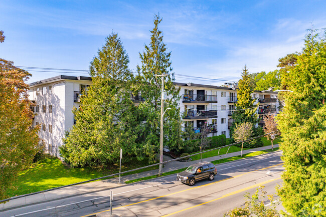 Building Photo - Seagate Apartments