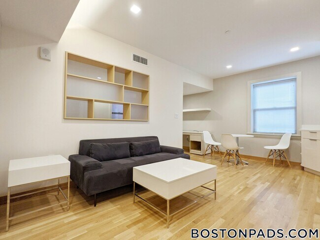 Foto del edificio - 115 Mt Auburn St