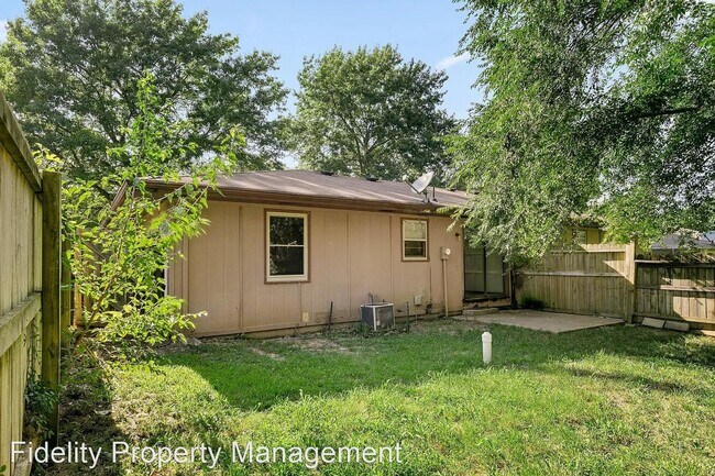 Building Photo - 3642 S Farm Rd 135