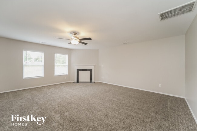 Building Photo - 4031 Larkhaven Village Dr