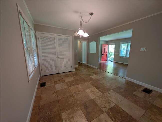 Foto del edificio - 1061 Homewood Ct