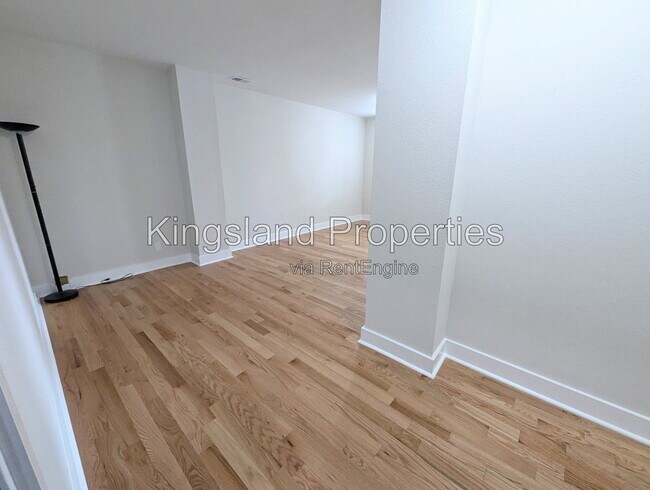 Foto del edificio - 5630 Pershing Ave