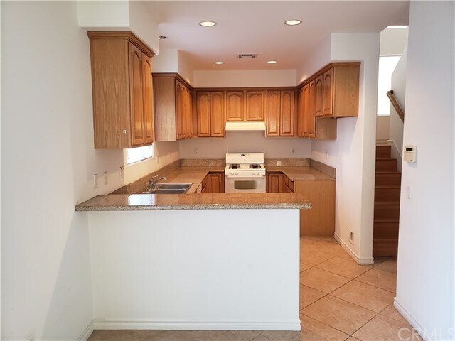 Building Photo - 1383 W Phillips Blvd