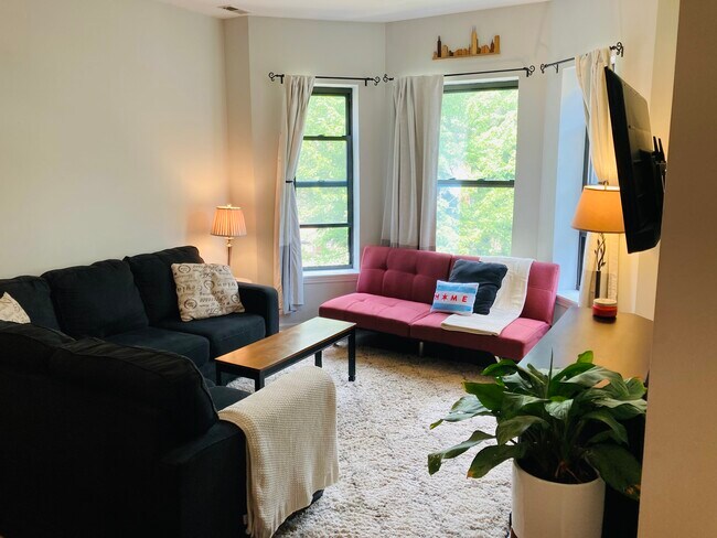 Foto del edificio - 1457 W Cuyler Ave
