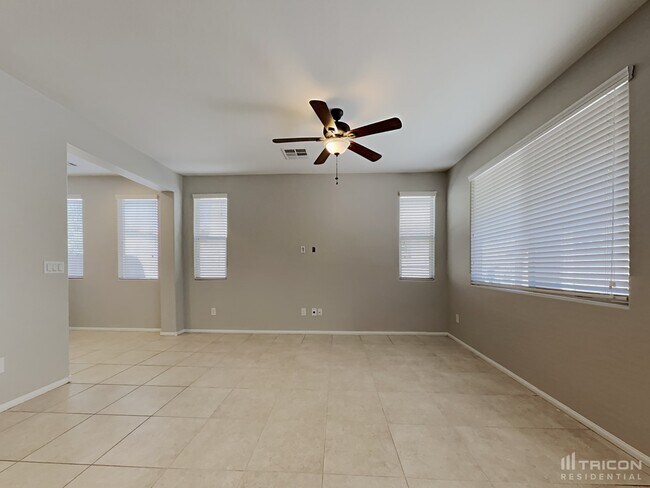 Foto del edificio - 6565 Willow Ave