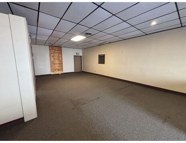 Foto del edificio - 400 Copeland Ave
