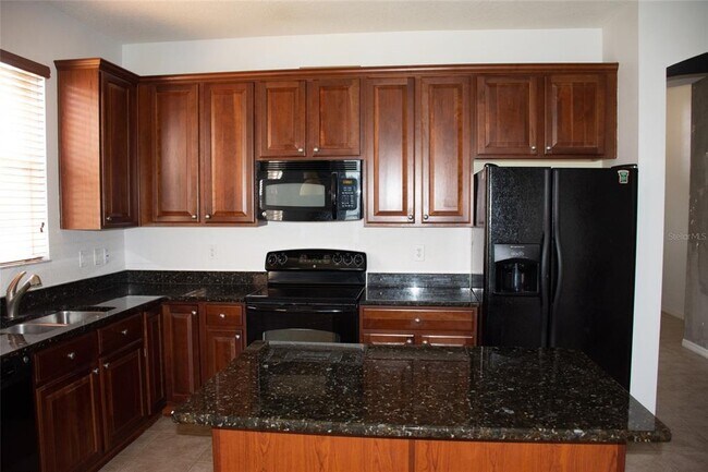 Building Photo - 2504 Ladoga Dr