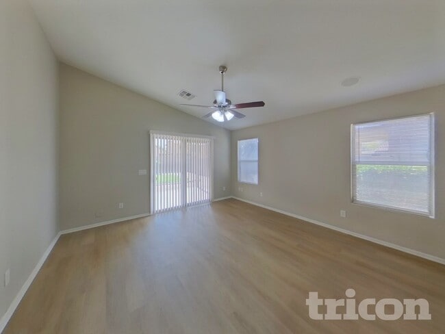 Building Photo - 8405 S 50th Ln