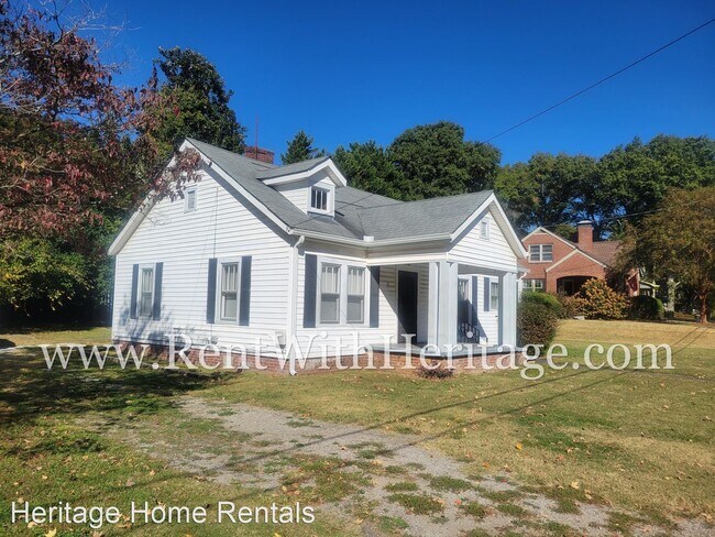 Foto del edificio - 2 br, 1 bath House - 8573 Campbellton St.