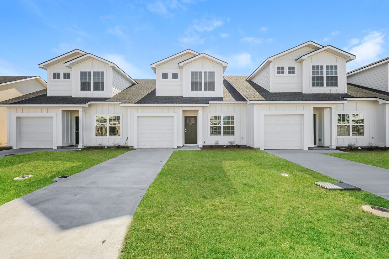 Foto principal - 1019 Walker Point Way