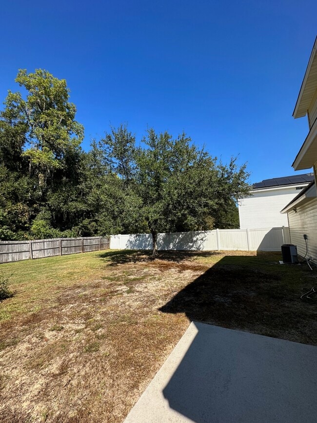 Foto del edificio - 160 Mills Run Dr