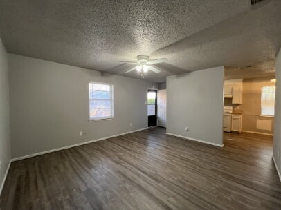 Foto del edificio - "Charming 2-Bed Retreat with 950 Sq Ft of Comfort in Lubbock!"