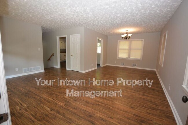 Building Photo - 1864 Flintwood Dr SE