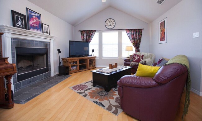 Building Photo - 4501 Sandstone Dr