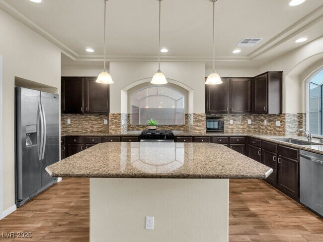 Foto del edificio - 6465 Grande River Ct