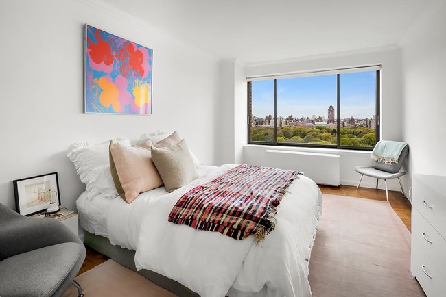 Foto del edificio - 985 5th Ave
